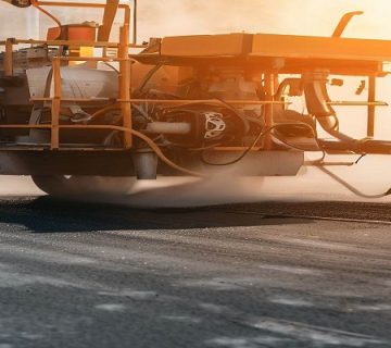 مراحل راهسازی 06 عنوان برای قیرپاشی یکی از مهمترین مراحل در راه‌سازی!